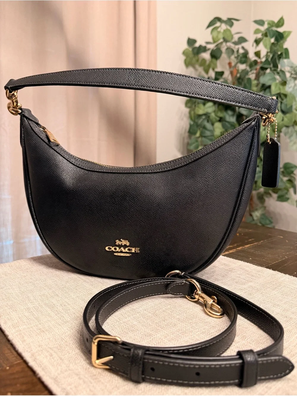 Coach Black Leather Shoulder Bag & Crossbody / Hobo Bag